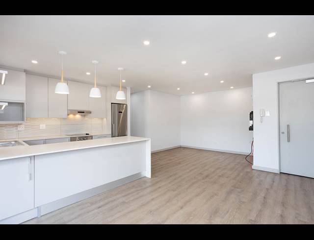 2 BEDROOM APARTMENT FOR SALE IN RONDEBOSCH